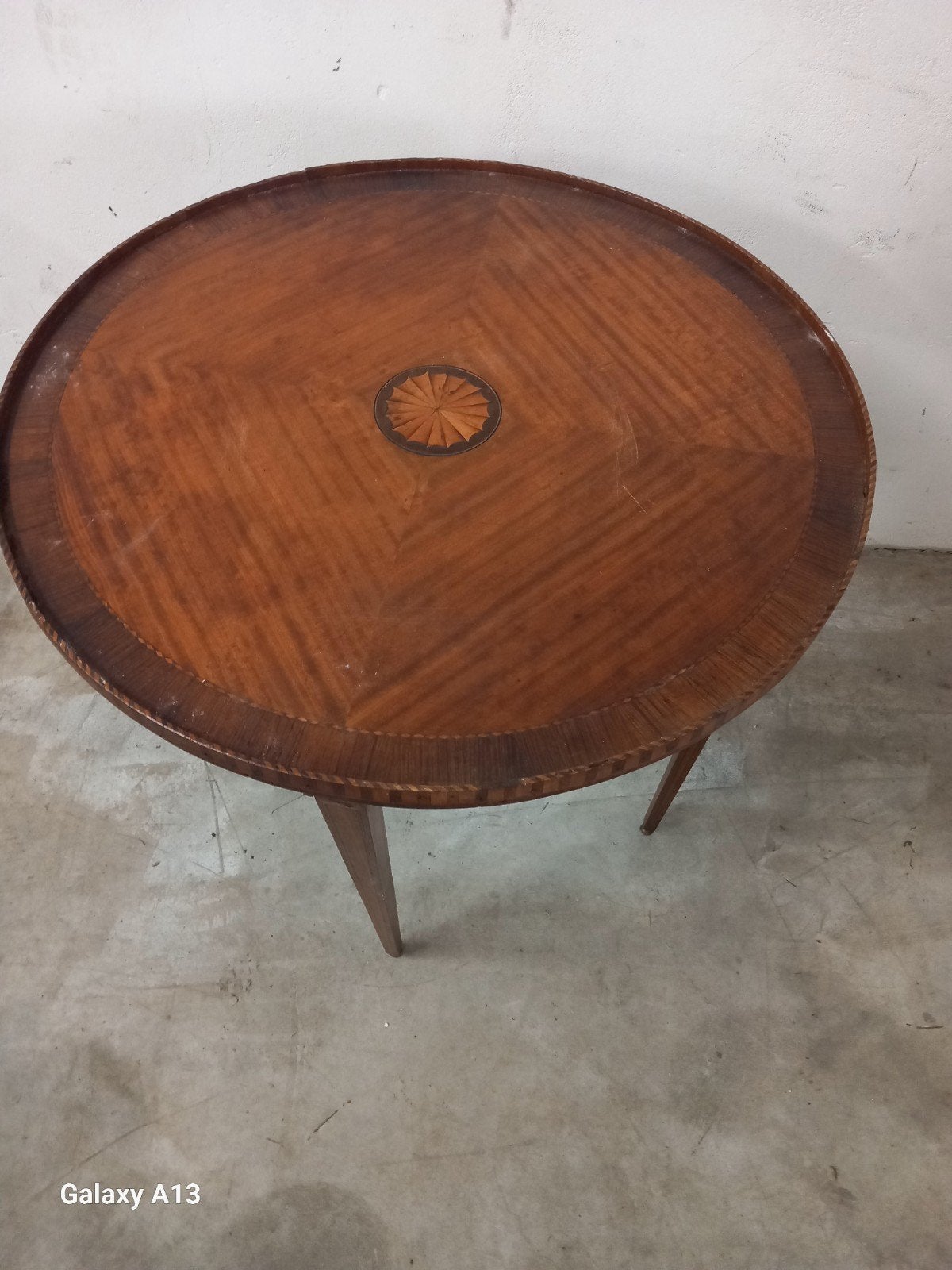 mooie tafeltje prijs € 25.00, 45 tot 60 cm, Minder dan 55 cm, Rond, Ophalen of Verzenden