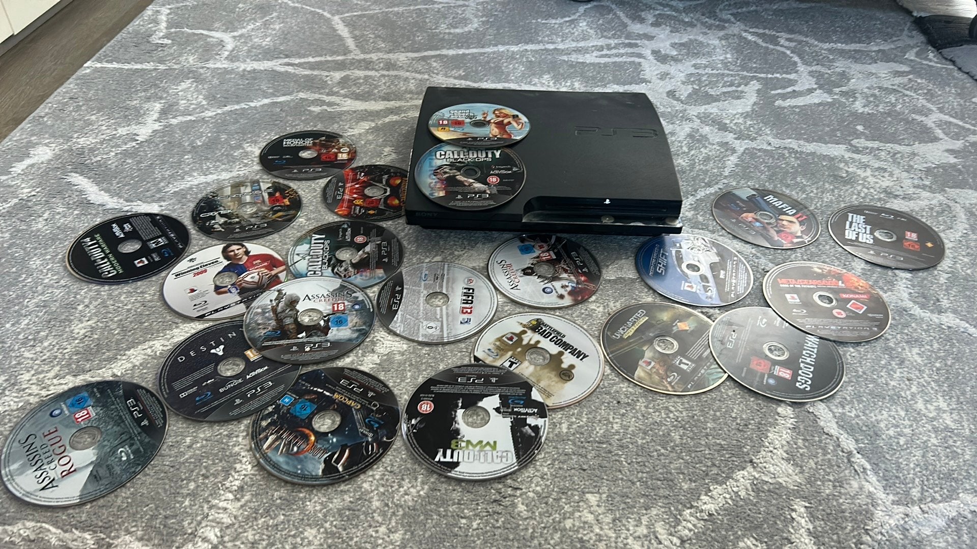 Ps3 slim met 20 spellen  met controller, 1 speler, Ophalen of Verzenden, Gebruikt, Vanaf 3 jaar
