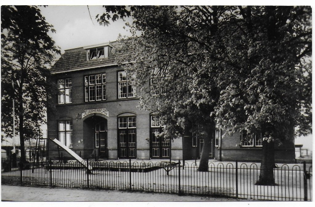 Terborg jeugdherberg St Joris Gelopen Ansichtkaart (B8013, Ophalen of Verzenden, 1960 tot 1980, Gelopen