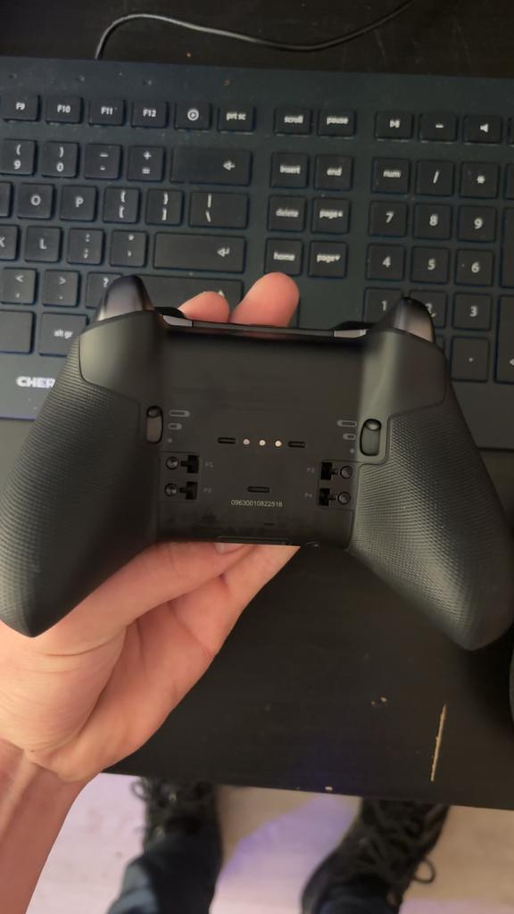 Xbox Elite Series 2 Controller - Zo goed als nieuw, Spelcomputers en Games, Spelcomputers | Xbox | Accessoires, Ophalen of Verzenden