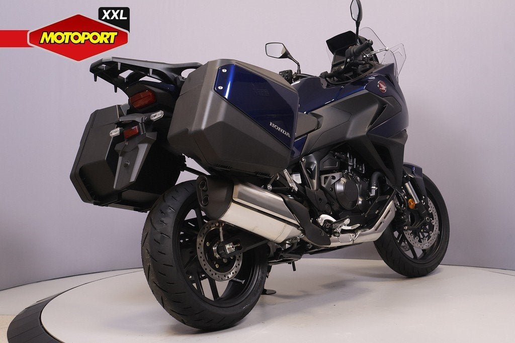 Honda NT 1100, Bedrijf, Toermotor
