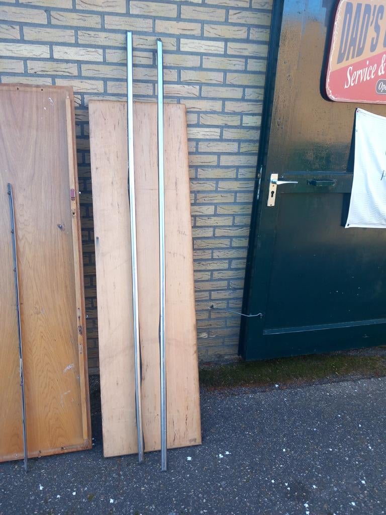 Mercedes w114/w115  dorpellijsten l en r, Ophalen of Verzenden