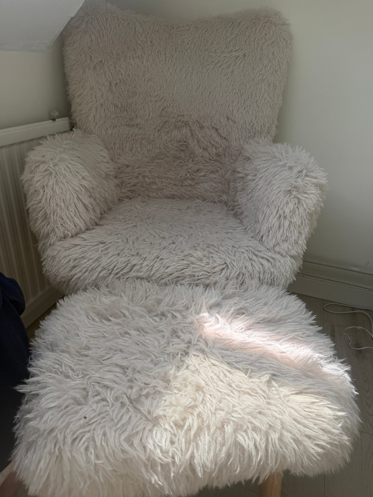Comfortabele Mama Stoel JYSK - Zo goed als nieuw, Ophalen, Zo goed als nieuw, Stof, 75 tot 100 cm