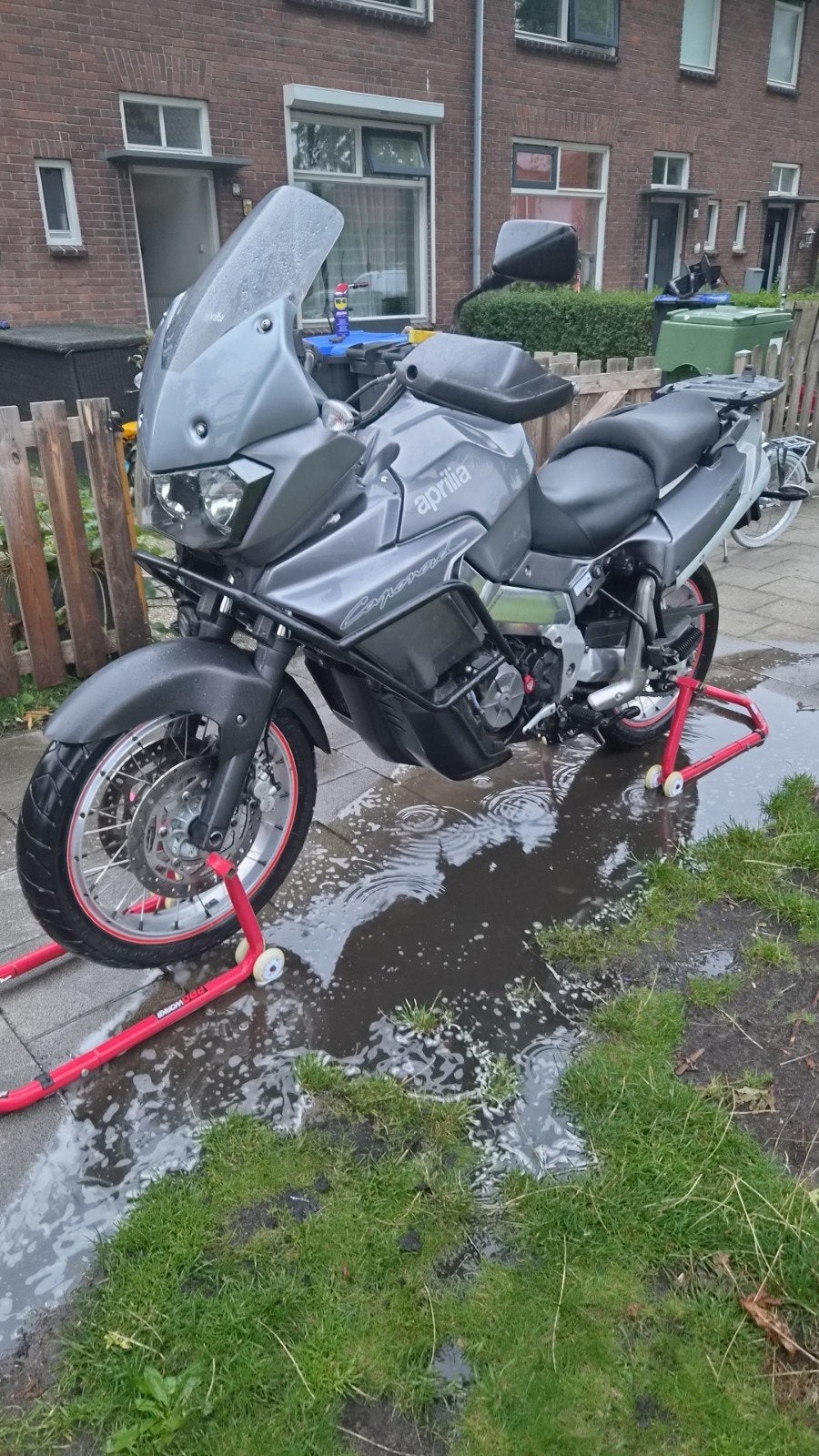 aprilia etv 1000 caponord 2005 weinig kilometers, Motoren, Particulier