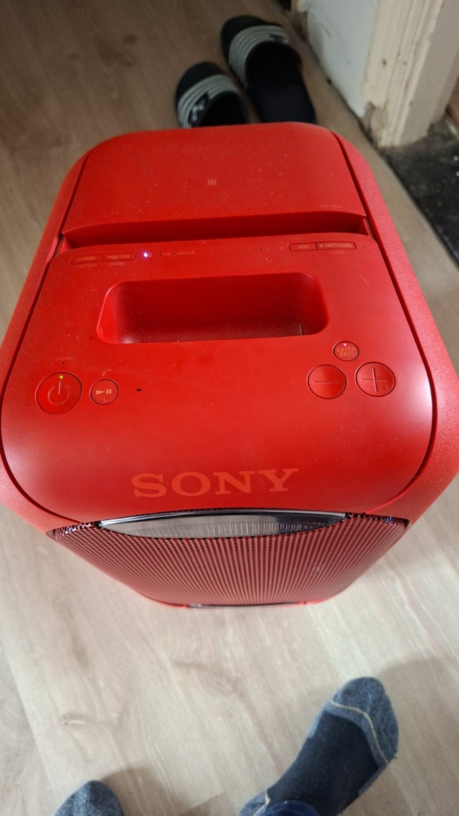 Sony Party Speaker Rood - Krachtig Geluid en Lichteffecten