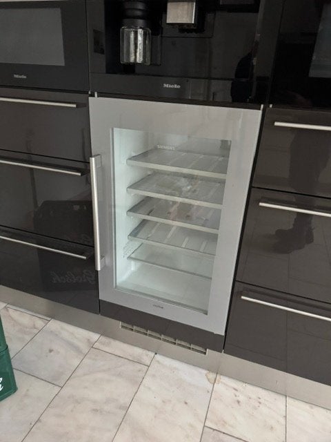 Siemens Inbouw Klimaatkast, Ophalen, Zonder vriesvak, Minder dan 85 cm, 45 tot 60 cm