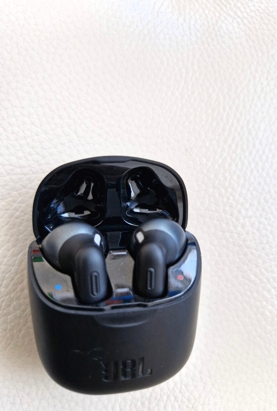 JBL TUNE 220 tws (gebruikt)
Is niet heel vaak gebruikt. Werk, Ophalen