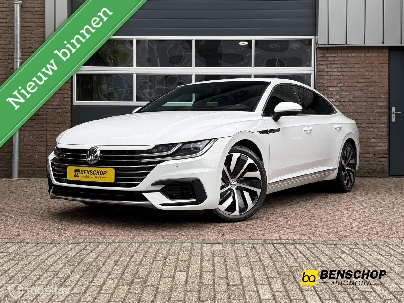 Volkswagen Arteon 2.0 TSI R-Line Alcantara Carplay Navi Came, Auto's, Arteon, Zwart, 1984 cc, Wit