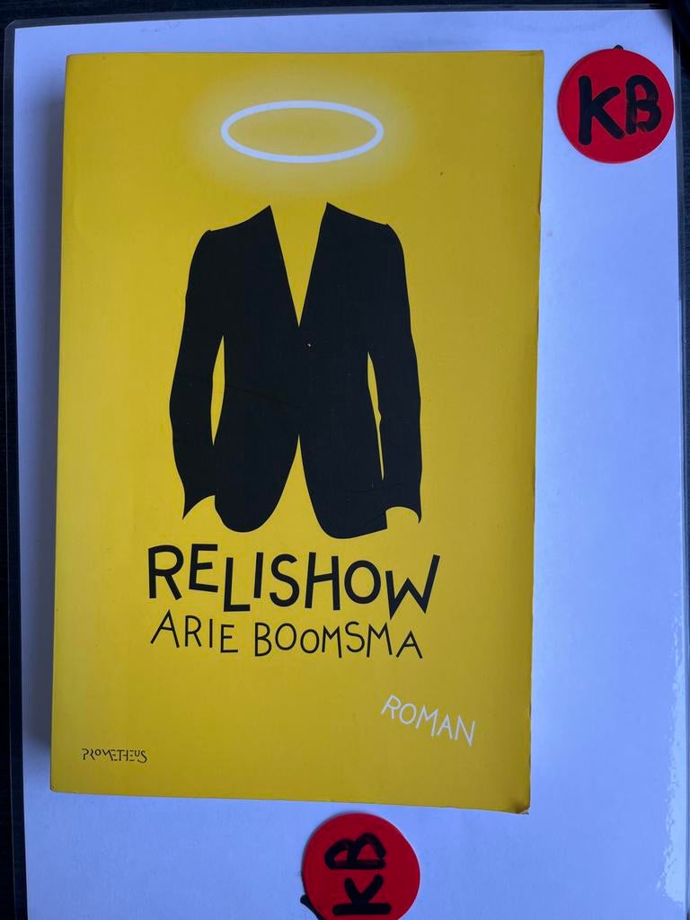 Relishow - Arie Boomsma (Roman), Ophalen of Verzenden, Zo goed als nieuw, Nederland