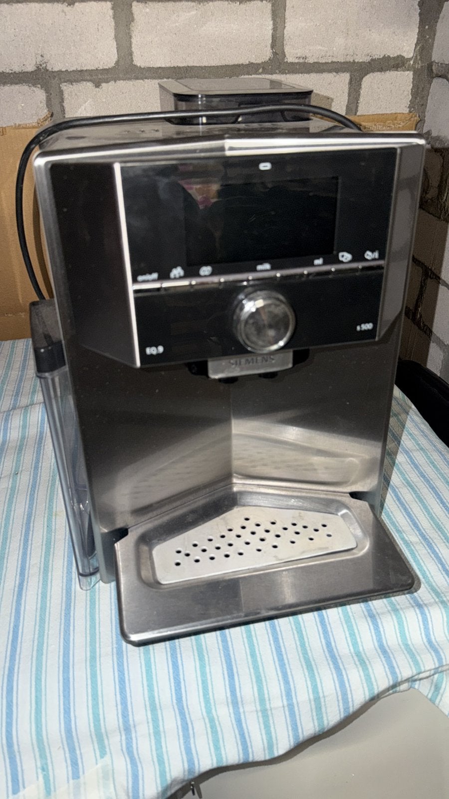 Siemens Eq9 S500, Witgoed en Apparatuur, Ophalen, Afneembaar waterreservoir, Gebruikt, Koffiemachine