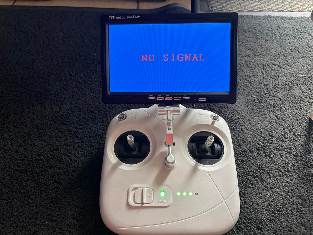 Drone onderdelen: monitor, zenders (werking drone onbekend), 100 tot 1000 meter, Ophalen of Verzenden, DJI, Niet werkend