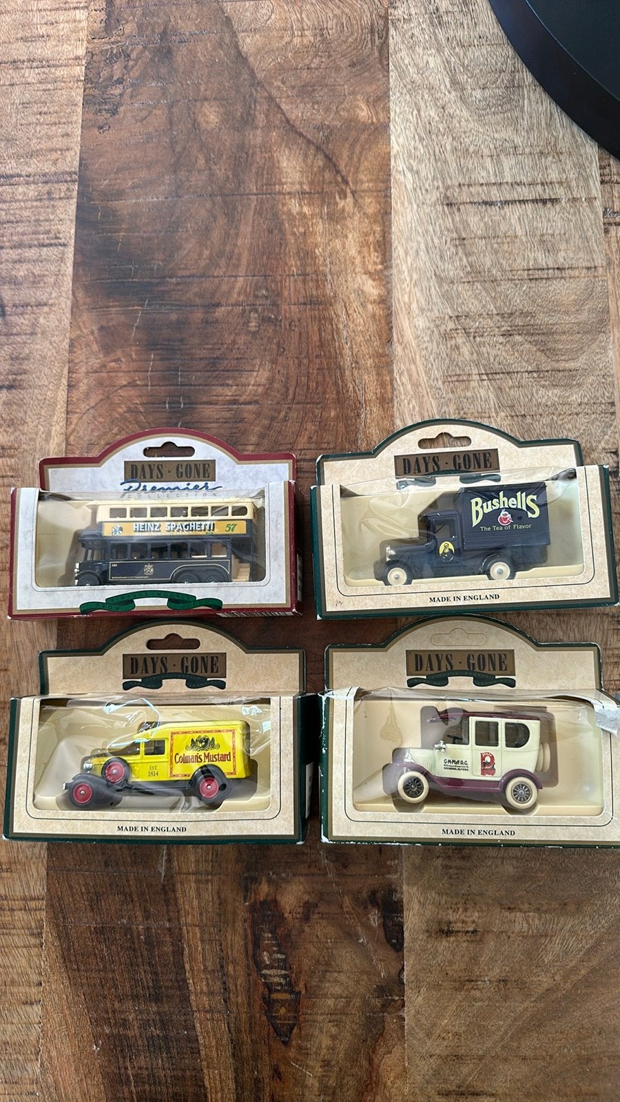 Days Gone Premier Collection Modelauto's (4 stuks), Ophalen of Verzenden, Zo goed als nieuw, Auto