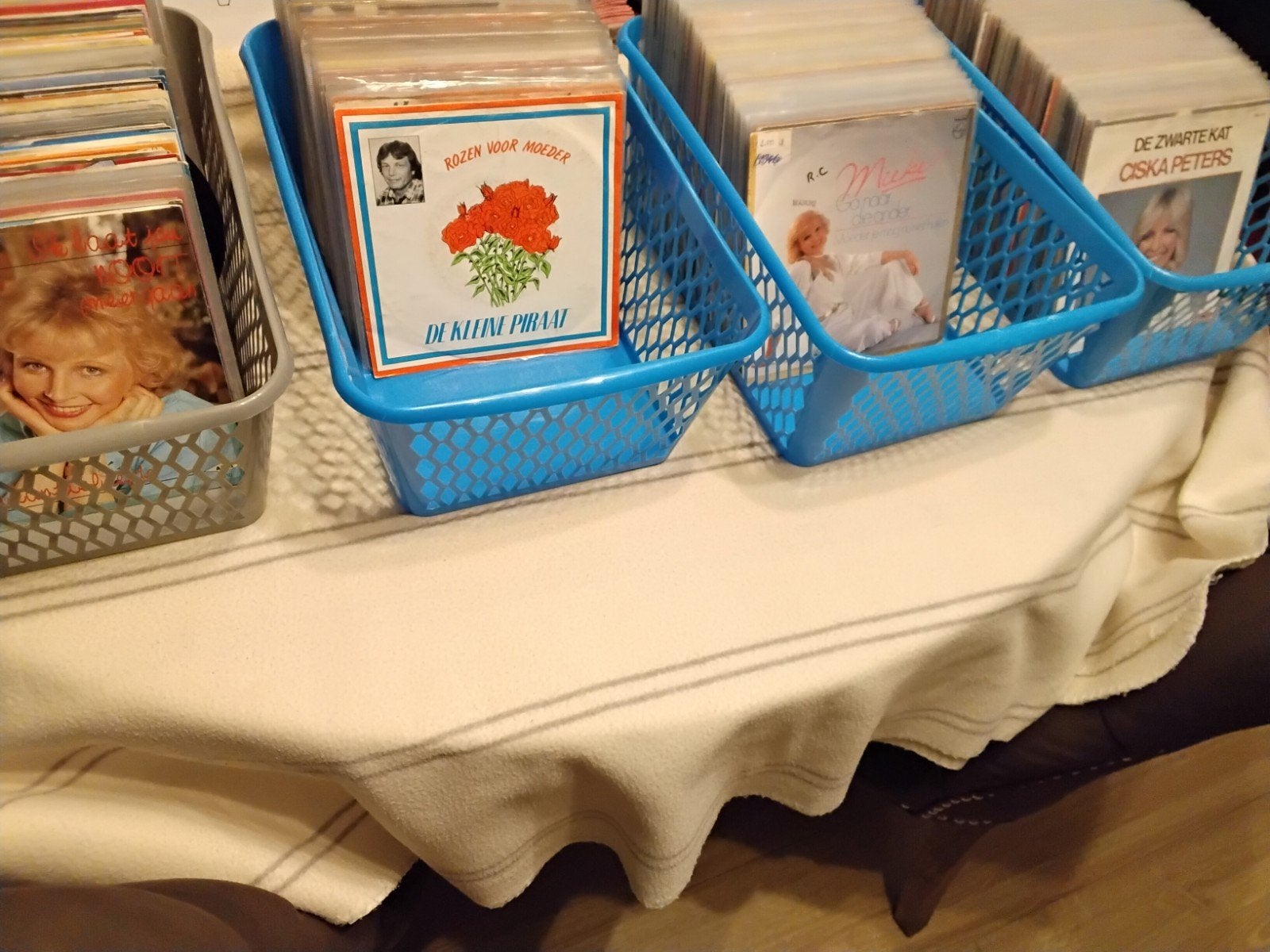 partij singles 311 stuks piraat, Cd's en Dvd's, Verzenden, Gebruikt, Overige formaten, Levenslied of Smartlap