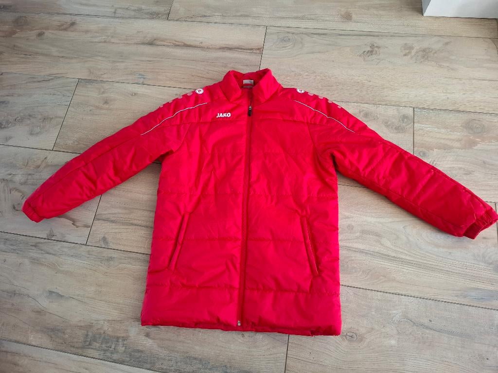 JAKO - winterjas / sportjas gevoerd - rood -  maat M, Kleding | Heren, Sportkleding, Maat 48/50 (M), Ophalen of Verzenden, Zo goed als nieuw