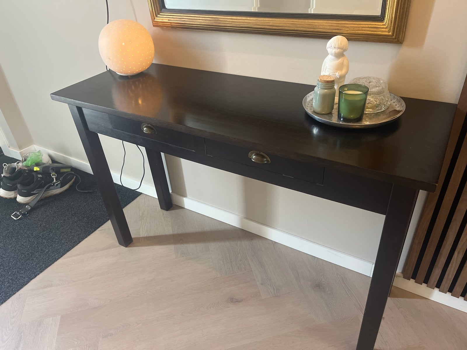 Donkerbruine houten sidetable met lades, Huis en Inrichting, Ophalen, Gebruikt, 100 tot 150 cm, Overige houtsoorten