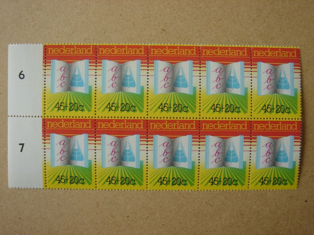 1976 NVPH 1086-1087-1088 ZOMERZEGELS 30x POSTFRIS, Postzegels en Munten, Ophalen of Verzenden, Na 1940, Postfris