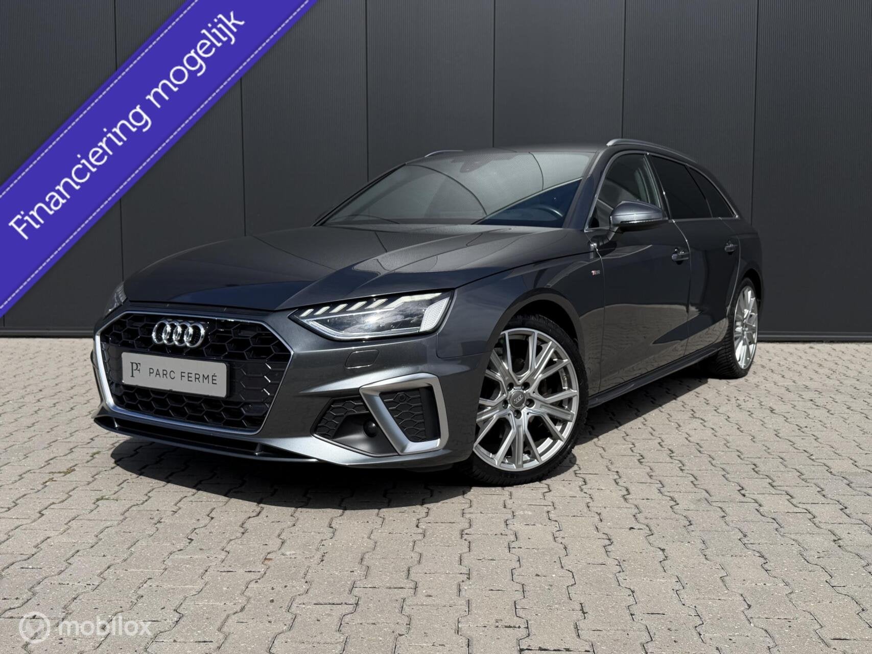 Audi A4 Avant 35 TFSI S-Line/Matrix/Carplay/B&O/headup/Virtu, Auto's, Gebruikt, Zwart, 4 cilinders, A4