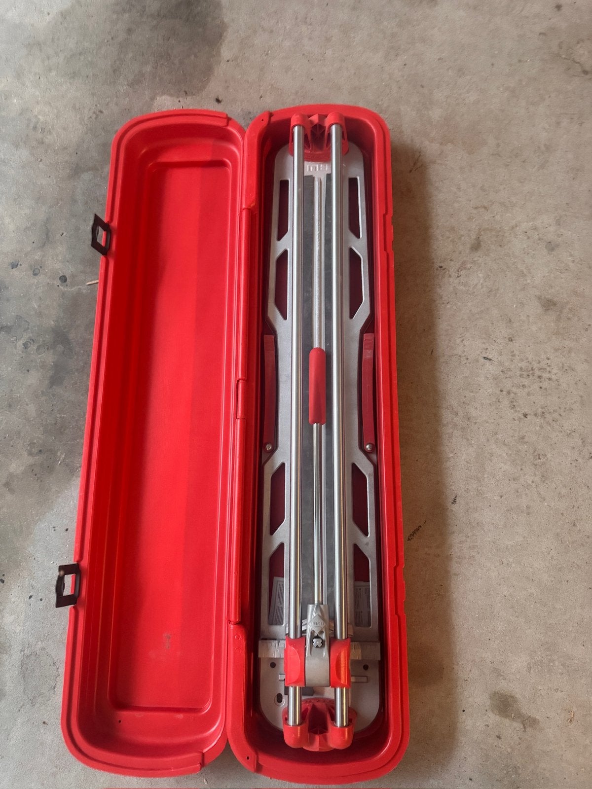 Rubi STAR-63 tegelsnijder in koffer, Ophalen of Verzenden, Zo goed als nieuw, Snijgereedschap, Rubi