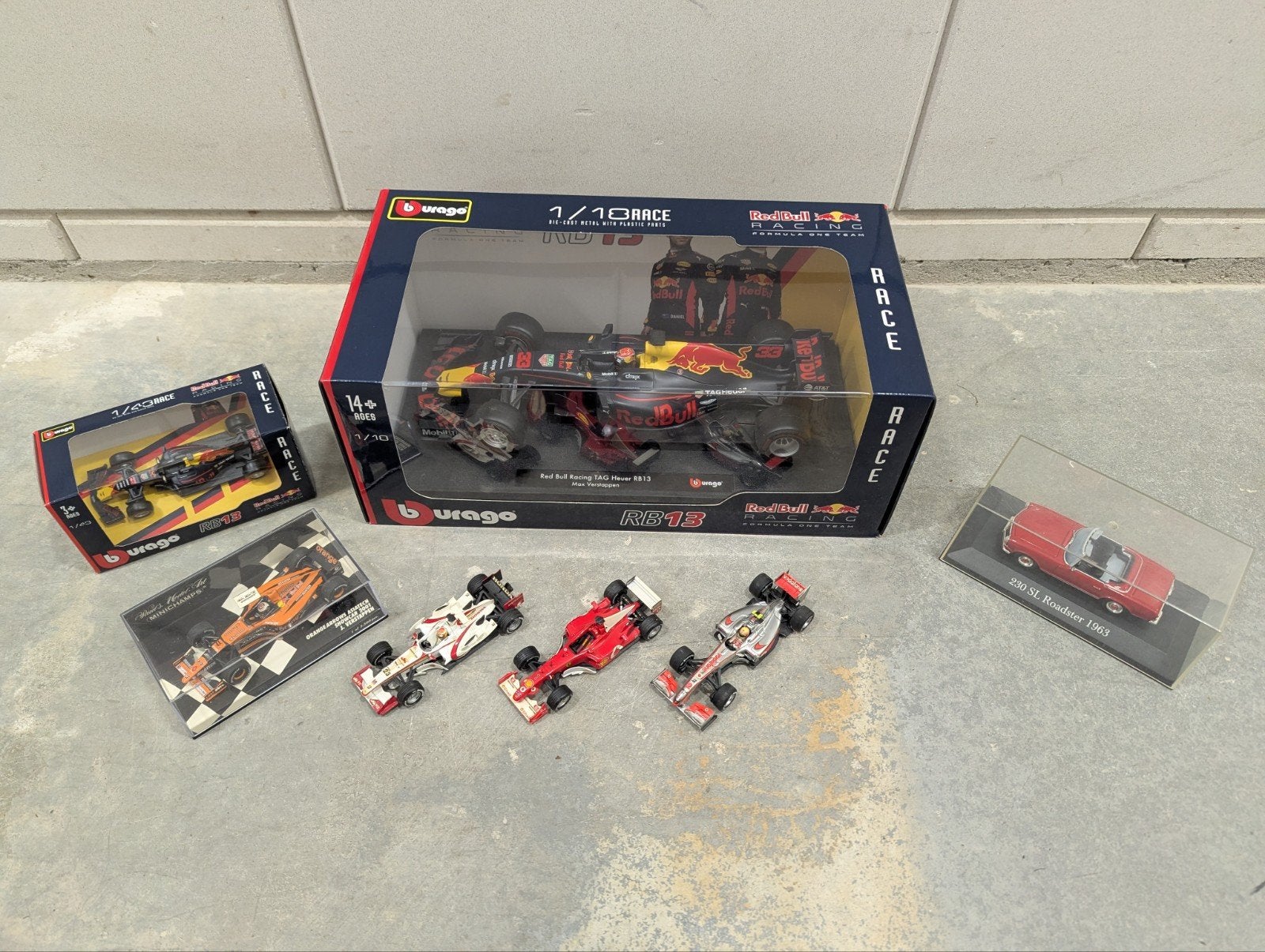 F1 modellen oa Max en Jos Verstappen 1:43 en 1:18, Ophalen of Verzenden, Gebruikt, Auto, MiniChamps