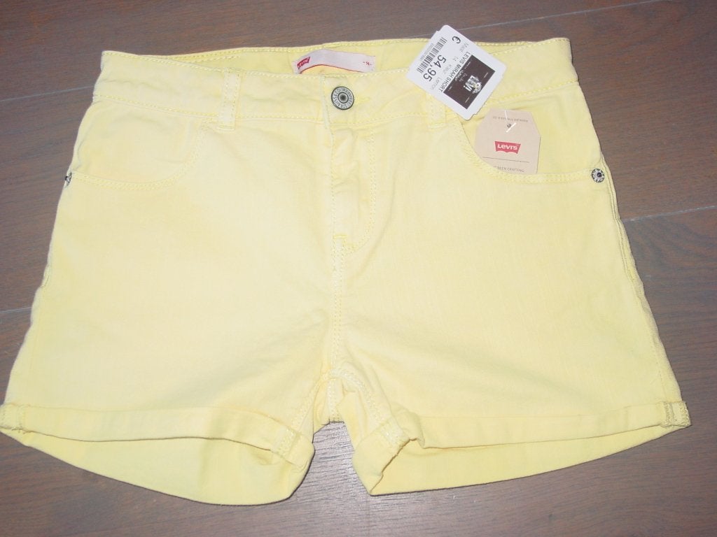 Gele Levi's korte broek, maat 14 (nieuw), Broek, Meisje, Nieuw, Ophalen of Verzenden