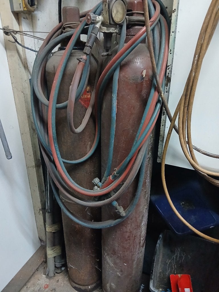 Volle + 1/2 volle gasfles + meters voor het  halogeenlassen, Ophalen, Gebruikt, 250 ampère of meer, Overige typen