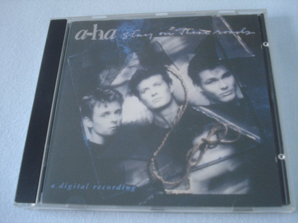 A-HA - STAY ON THESE ROADS, Pop, Ophalen of Verzenden, Zo goed als nieuw, Inclusief boekje