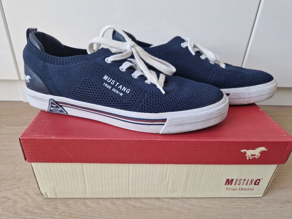 schoenen merk Mustang True Denim, Kleding | Dames, Schoenen, Blauw, Nieuw, Ophalen of Verzenden, Sneakers of Gympen