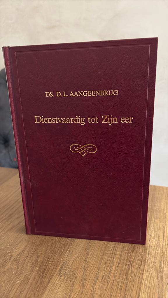 KR-1 Ds DL Aangeenbrug. Dienstvaardig tot Zijn eer, Ophalen of Verzenden, Gelezen