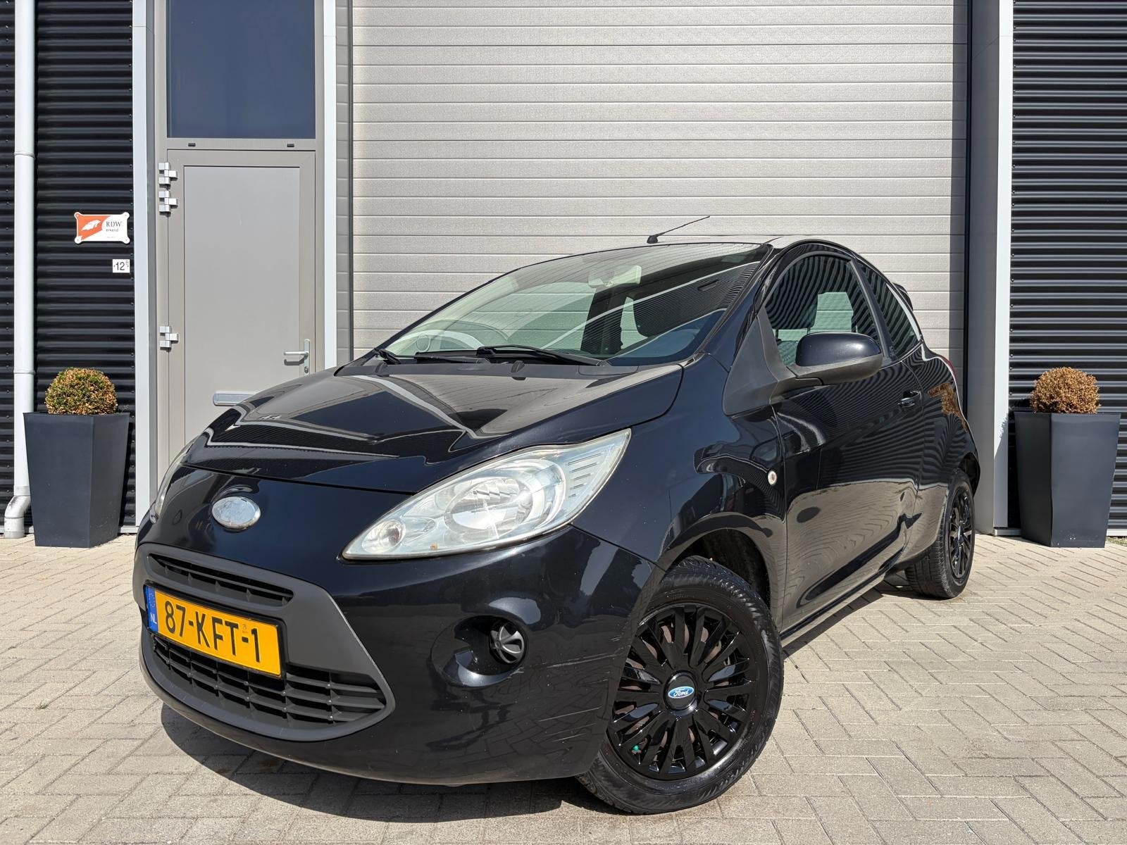 Ford Ka 1.2 Trend, Voorwielaandrijving, Gebruikt, 4 cilinders, 4 stoelen