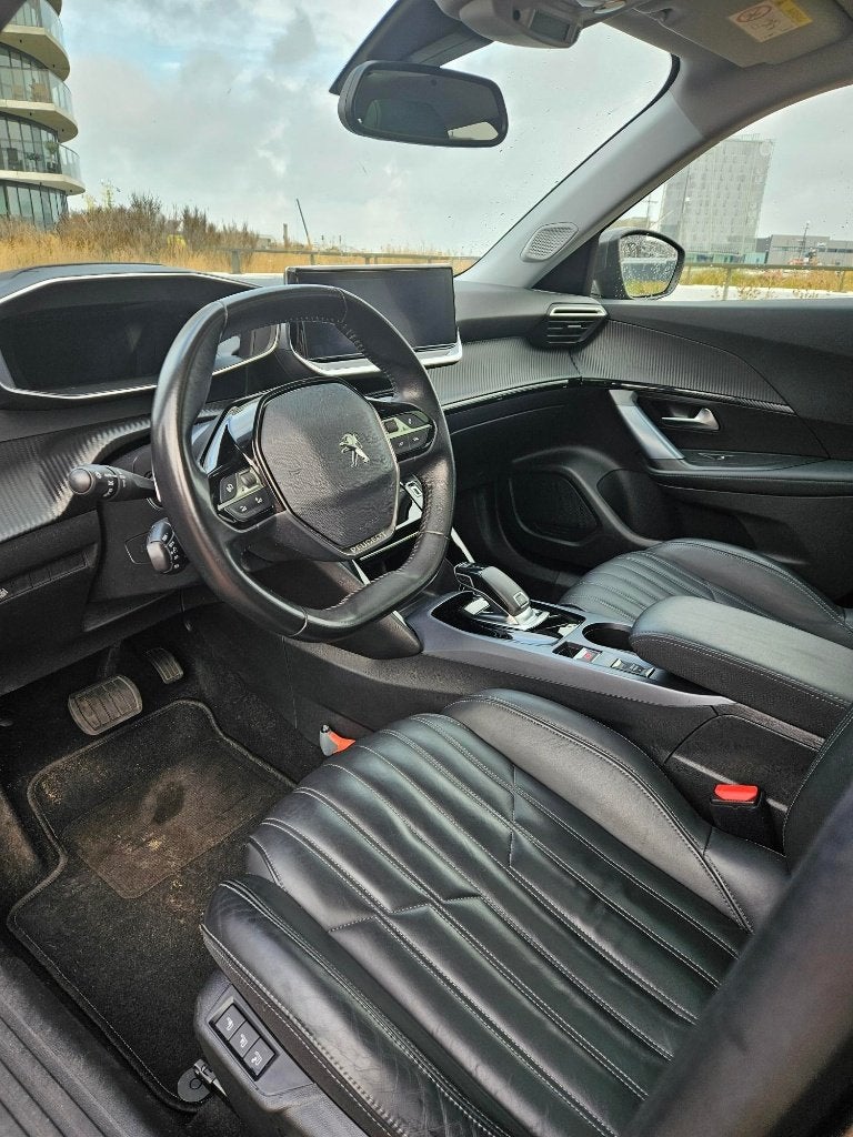 Foto 9 van Peugeot 2008 1.2 Puretech 130pk 2020 Grijs AUT / LEER / PANO