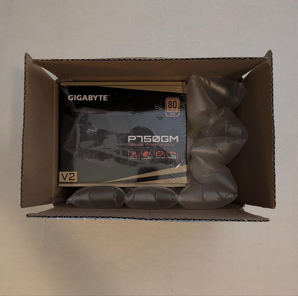 Gigabyte GP-P750GM 750W PSU, Computers en Software, Interne voedingen, Ophalen of Verzenden, Nieuw