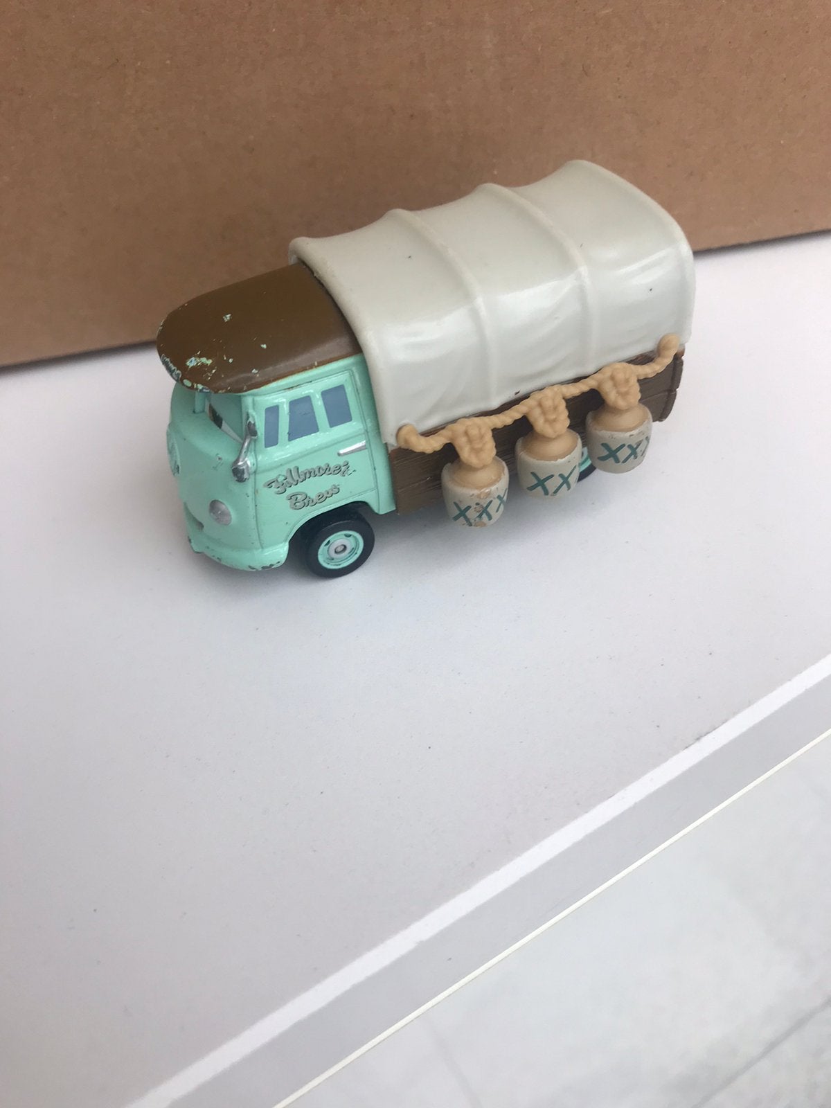 Disney Cars Volkswagen bus, Ophalen, Zo goed als nieuw