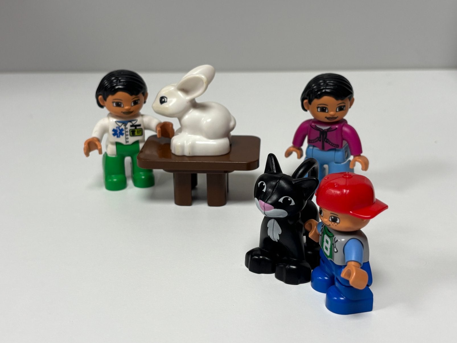 Duplo dierenarts, Ophalen of Verzenden, LEGO System A/S, Product.compliance@LEGO.com, Aastvej 1, 7190 Billund, Denemarken