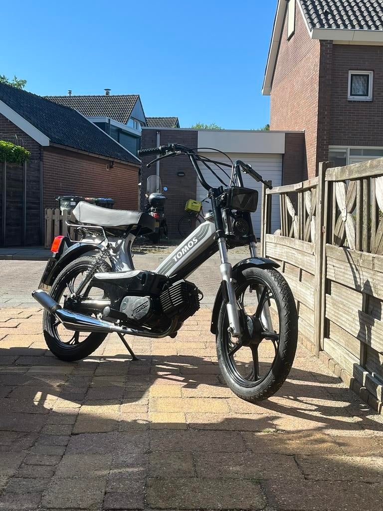 Tomos 65cc (ruilen ook mogelijk), Fietsen en Brommers, Brommers | Tomos, Zo goed als nieuw, Standard, Ophalen