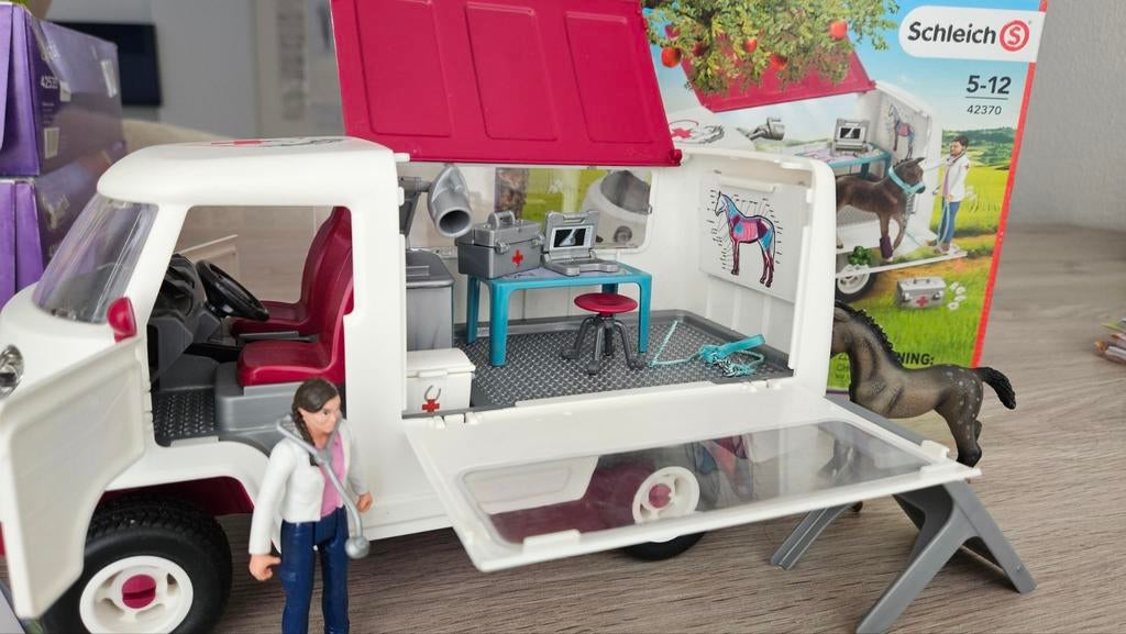 Schleich Mobiele Dierenarts 42370 - Horse Club, Ophalen of Verzenden, Zo goed als nieuw, Jongen of Meisje