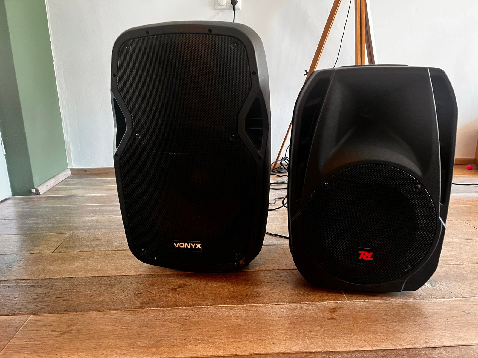 Vonyx AP1500A BT en Power Dynamics PDA-12ABT DJ Party Speake, Gebruikt, Party speaker, Bluetooth, Ophalen