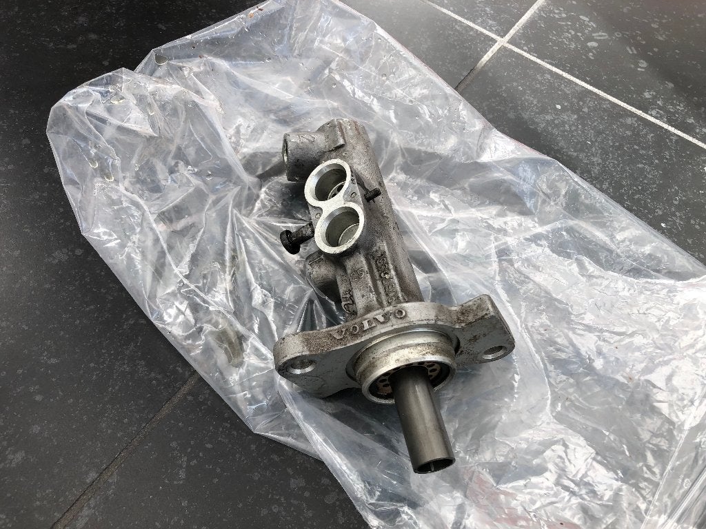Volvo V70/XC70/S60/s80 Hoofdremcilinder ATE 9157933, Ophalen of Verzenden, Gebruikt, Volvo