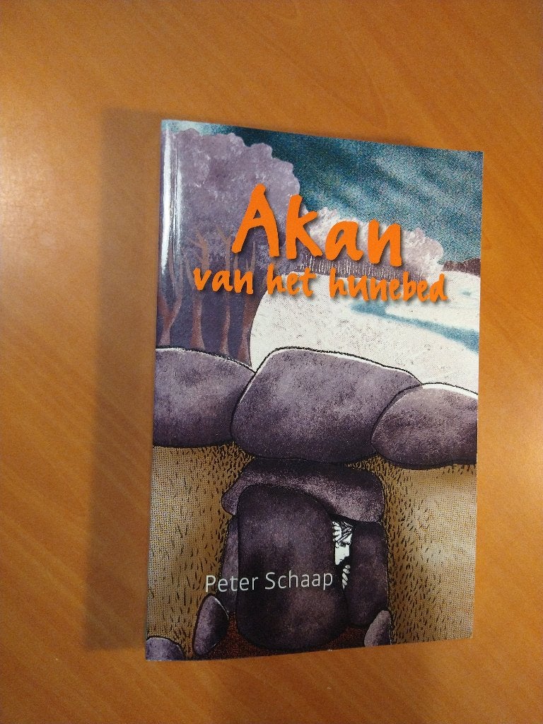 Schaap, Peter. Akan van het hunebed, Boeken, Ophalen of Verzenden, Zo goed als nieuw