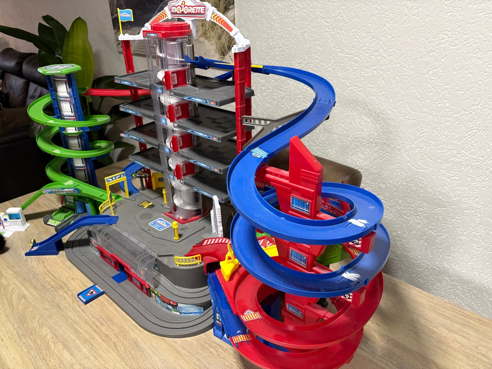 Majorette Super City Garage - Grote Parkeergarage, Ophalen, Gebruikt