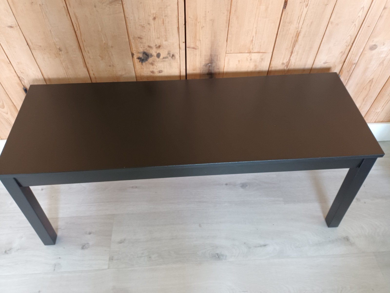 Zwart geverfd bankje - 110x38x45,5 cm, Ophalen, Gebruikt, Minder dan 75 cm, Tweepersoons