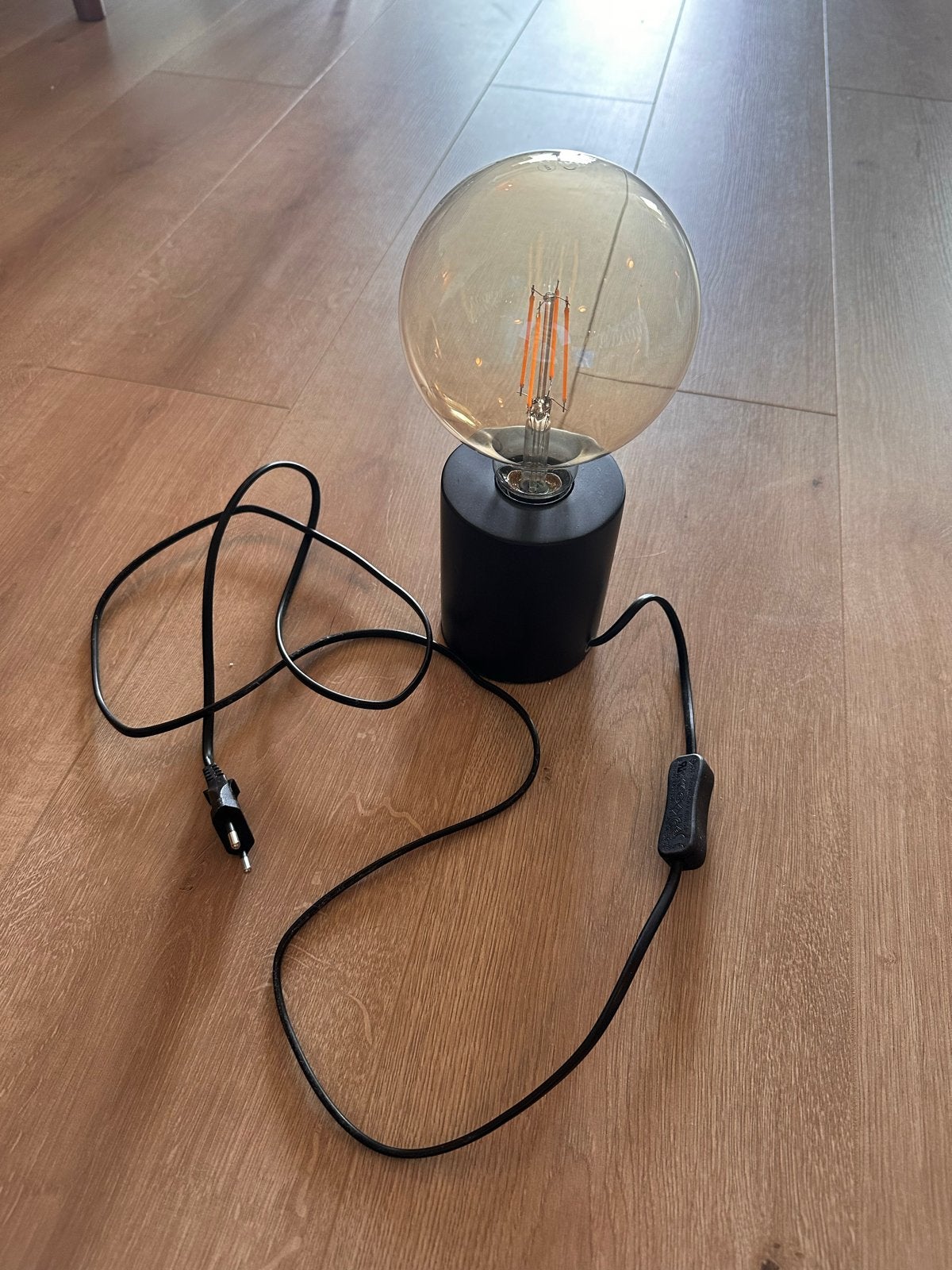 Interieurlamp met IKEA voet en Motel a Miio lamp, Ophalen of Verzenden, Gebruikt, Metaal, Minder dan 50 cm