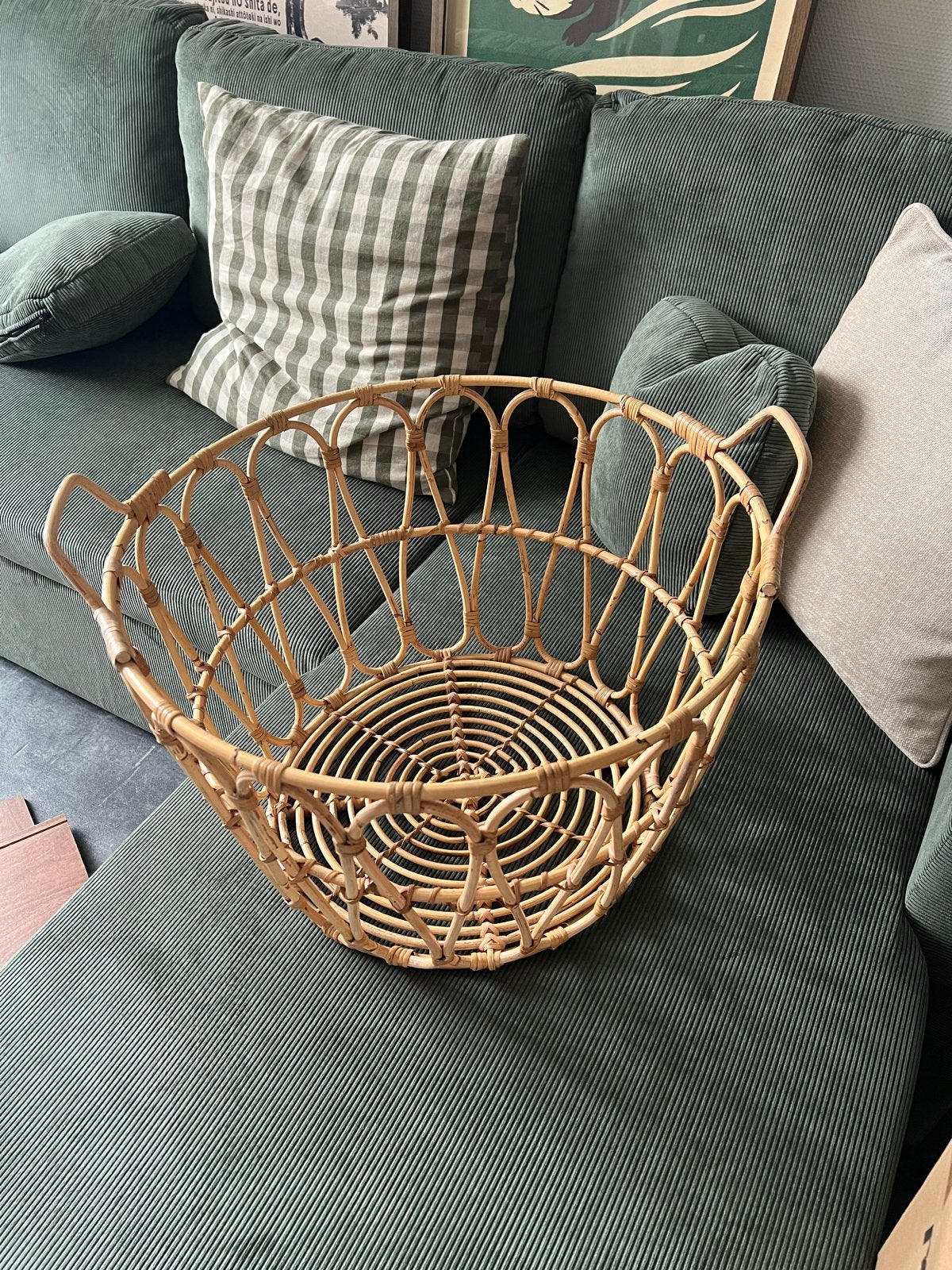 IKEA Rotan Mand - Stijlvolle Opberger, Gevlochten, Mand, Rond, Ophalen of Verzenden