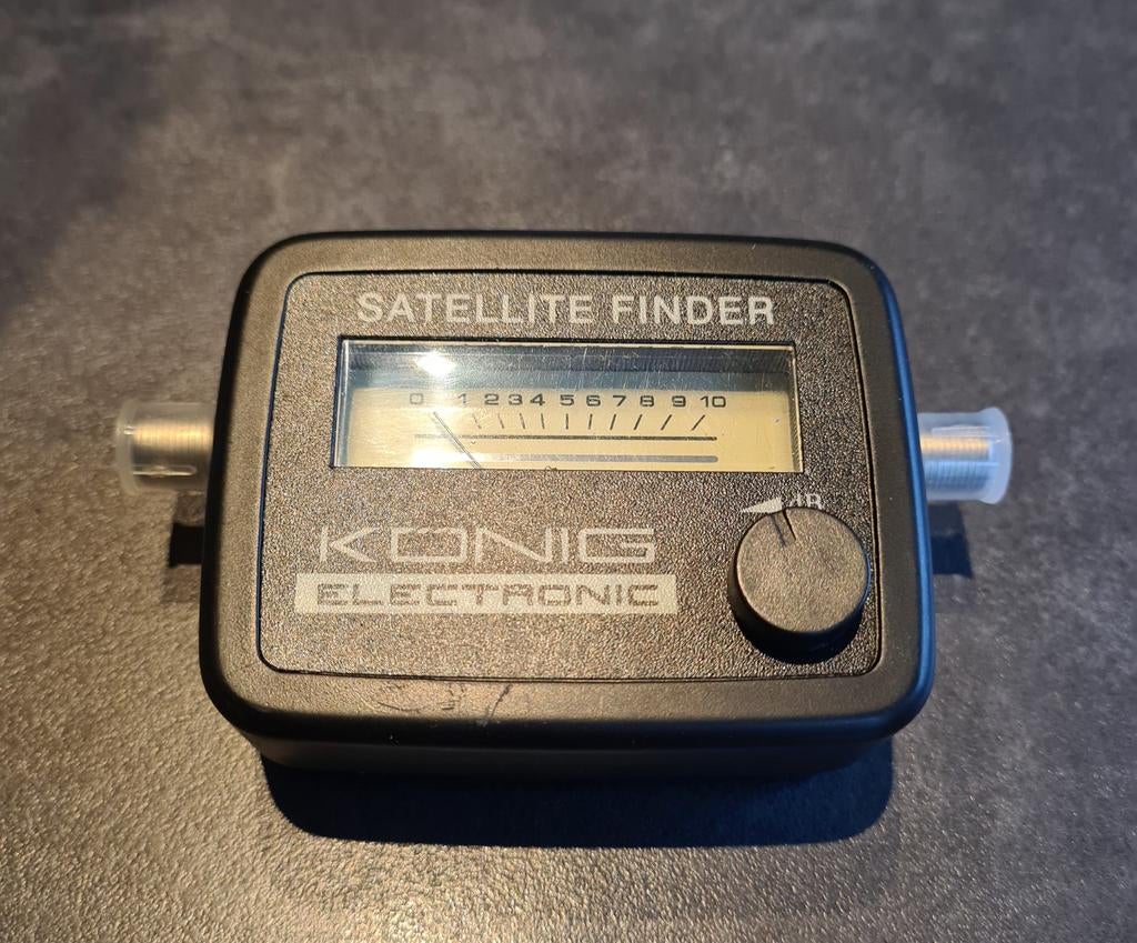 Satelliet Finder Konig 950-2250 MHz - Zo goed als nieuw, Ophalen of Verzenden