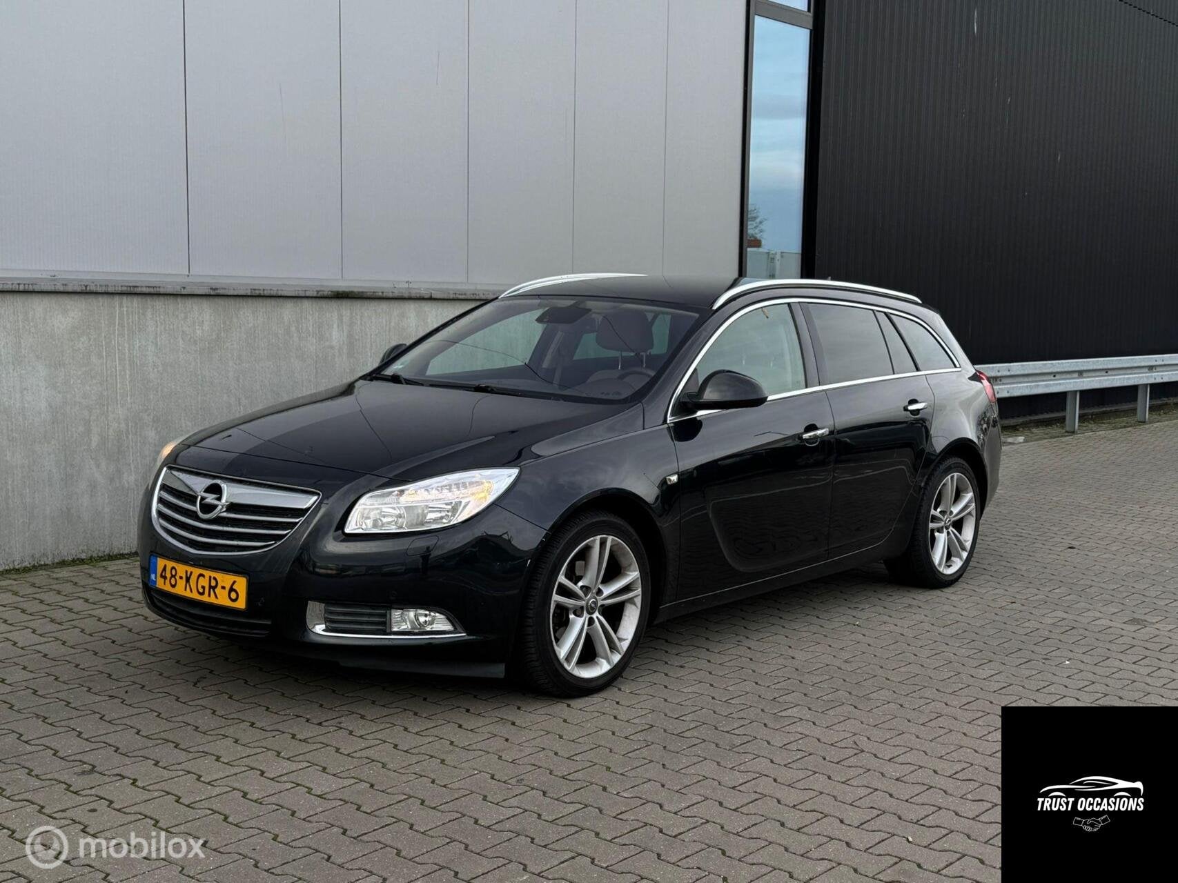 Opel Insignia Sports Tourer 1.8 NAP TREKHAAK NAVI LEDER expo, Gebruikt, 4 cilinders, 1796 cc, Zwart