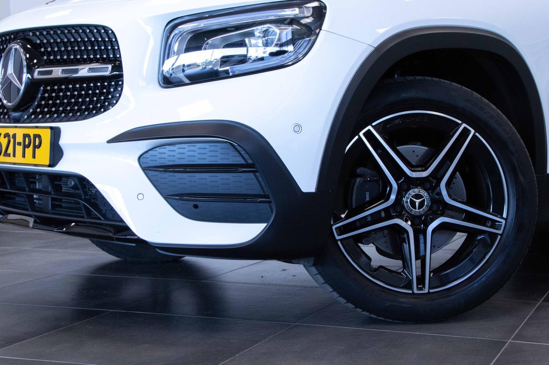Mercedes-Benz GLB 200 Business Solution AMG| Zeer mooie uitv, Auto's, Mercedes-Benz, 4 cilinders, 14 km/l, Bedrijf, 1455 kg