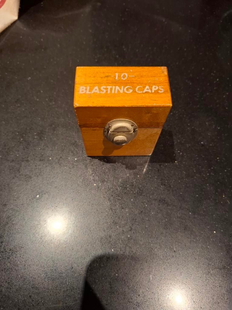 US ww2 blasting cap box., Verzamelen, Ophalen of Verzenden