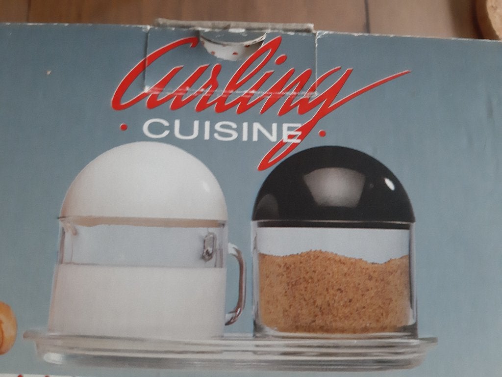 NIEUW in doos - melk en suikerpot met onderzetter, Ophalen, Overige materialen, Overige typen, Nieuw