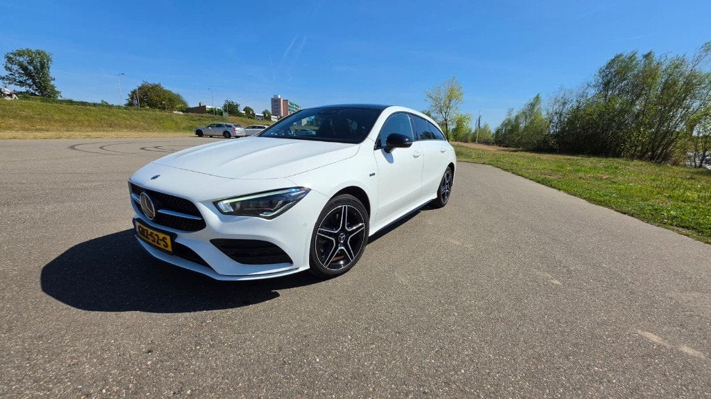 Mercedes-Benz CLA 250 e 218pk 8G-DCT 2020 Wit, Auto's, CLA, Leder en Stof, Wit, Plug-in hybride