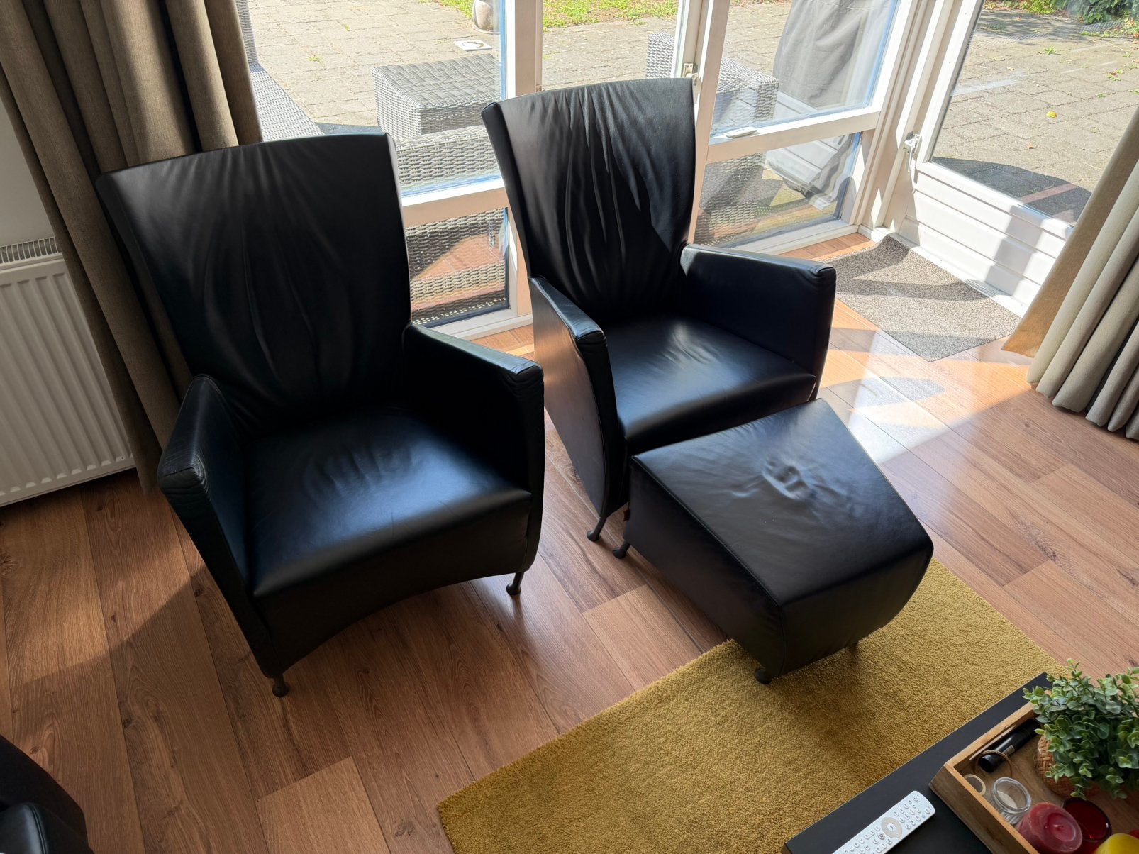 2x montis windy met 1 hocker zwart leer, Ophalen, Gebruikt