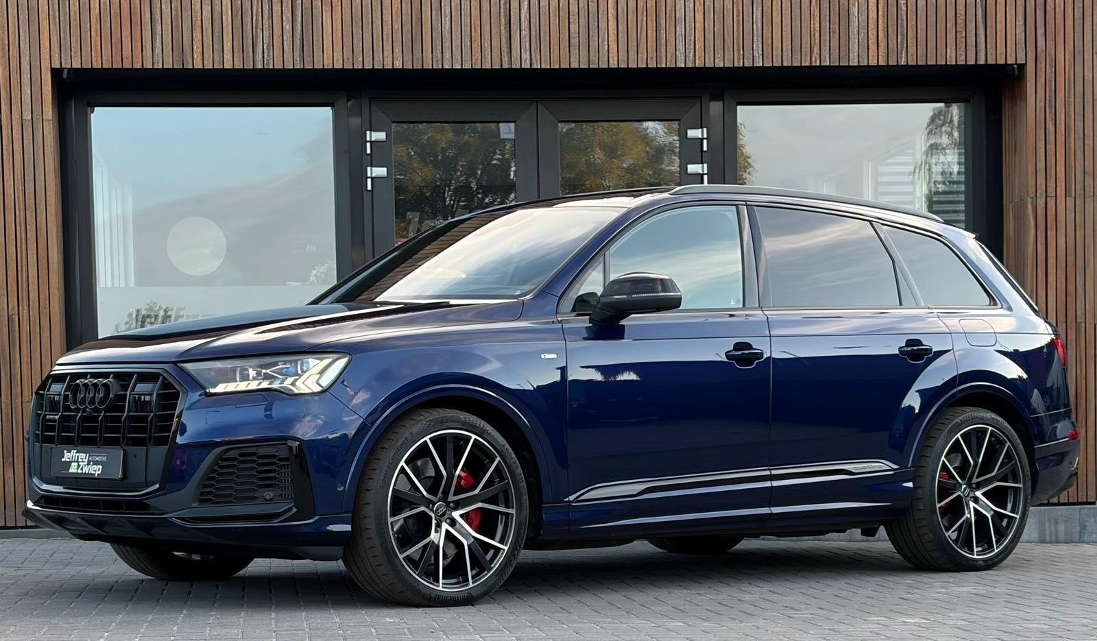 Audi Q7 60 TFSI e quattro Competition Bom vol/B&O/pano/RS ze, Auto's, Automaat, 14 kWh, Gebruikt, Bedrijf